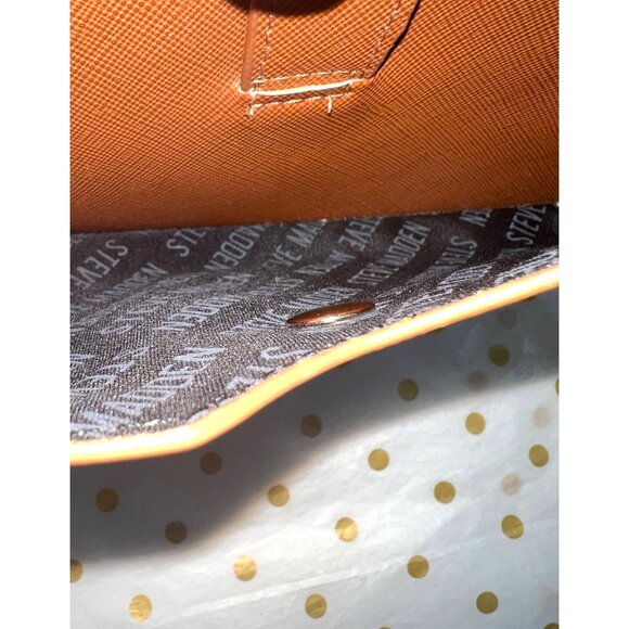 Steve Madden Brown Leather Crossbody Wallet With Gold Chain Strap Zip and Snap - Picture 6 of 7